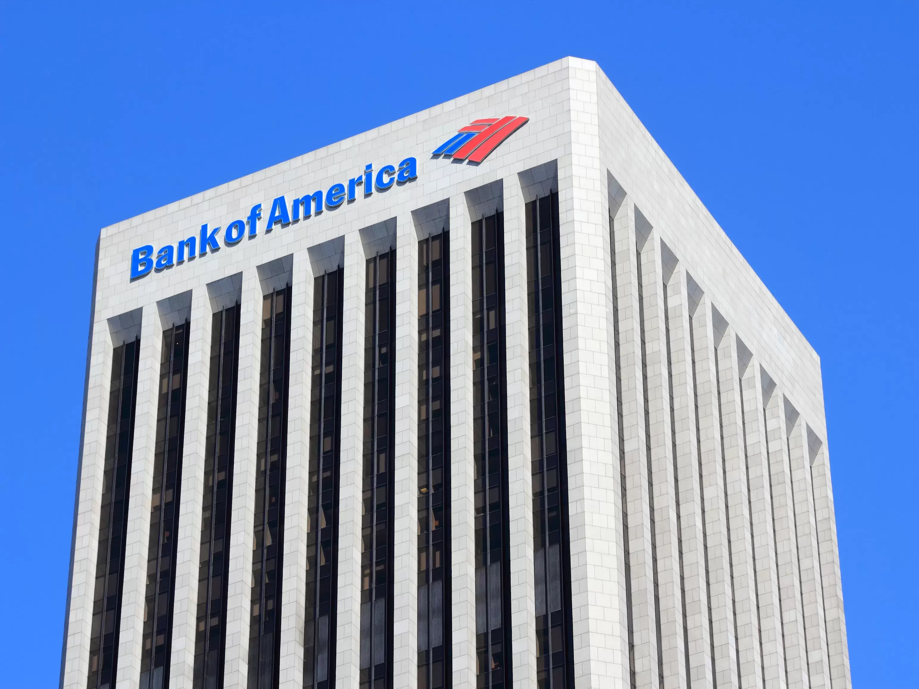 Bank of America, Geneva office v. State Property Committee of the Azerbaijan Republic, 1998